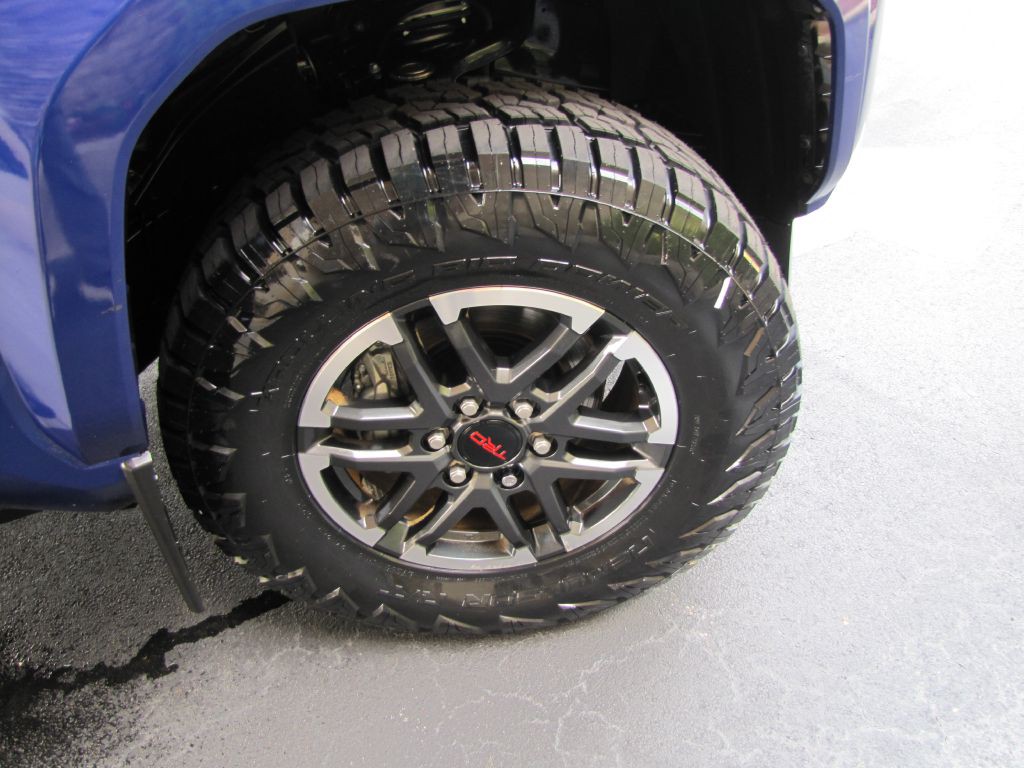 2024 Toyota Tacoma Image 23