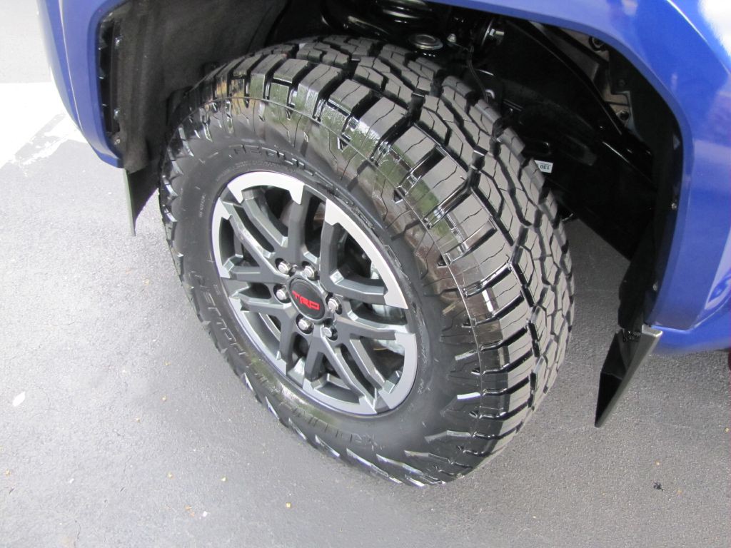 2024 Toyota Tacoma Image 36
