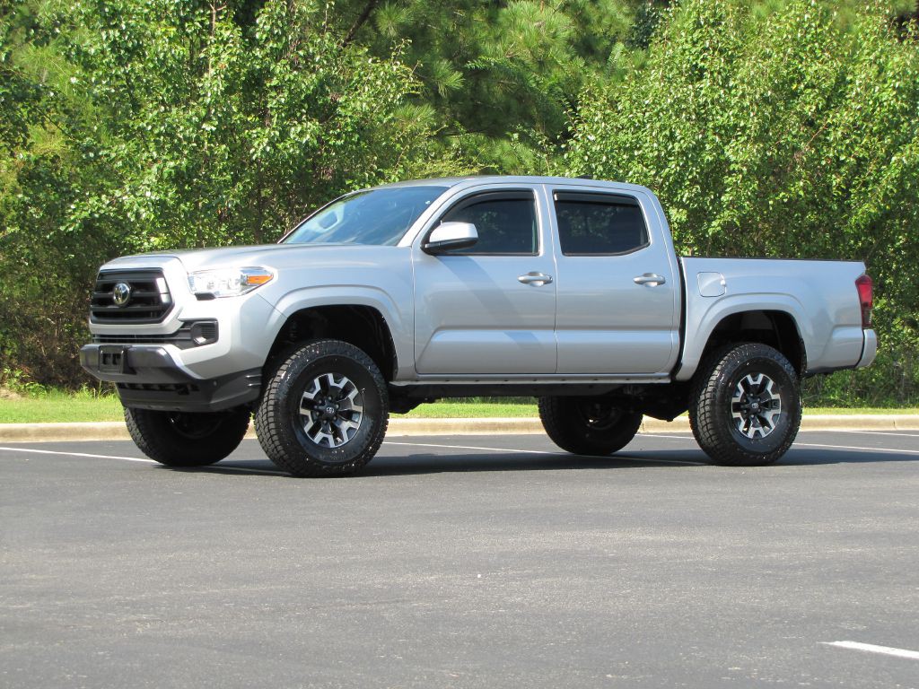 2023 Toyota Tacoma Image 3