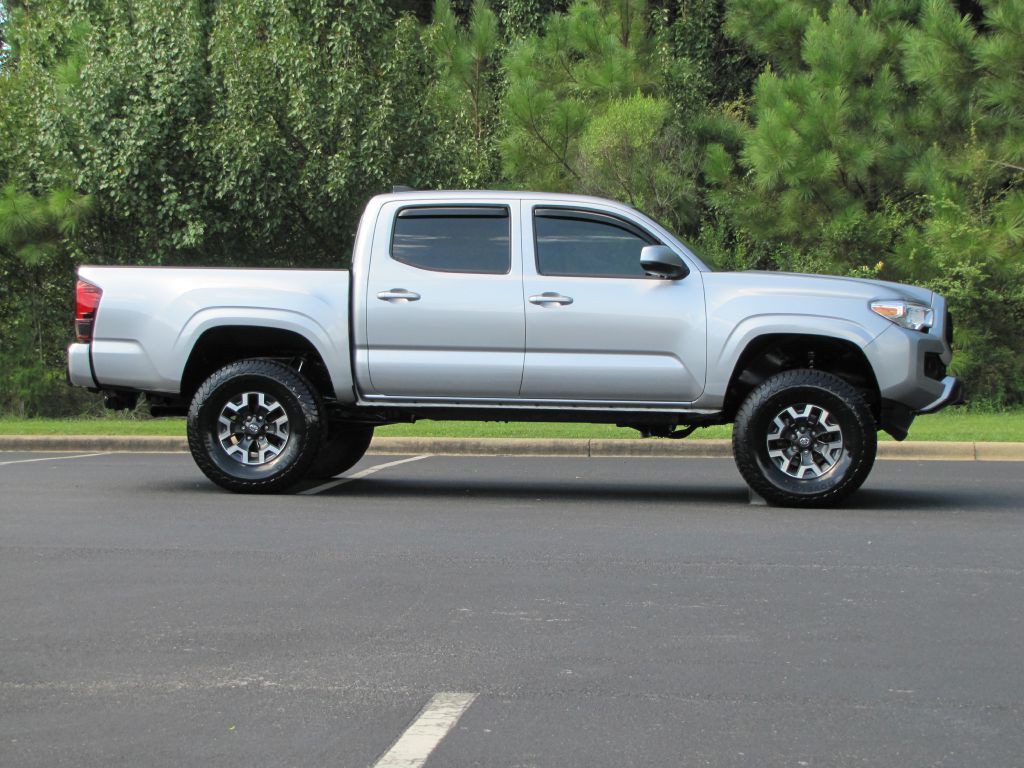 2023 Toyota Tacoma Image 4