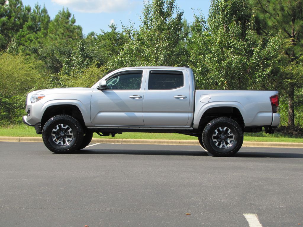 2023 Toyota Tacoma Image 5