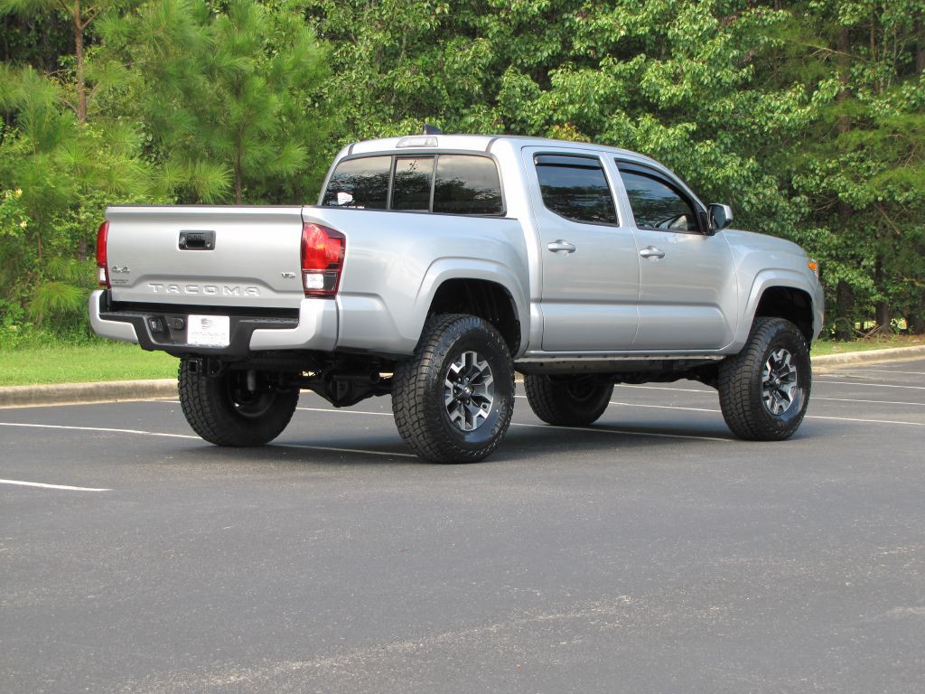2023 Toyota Tacoma Image 6