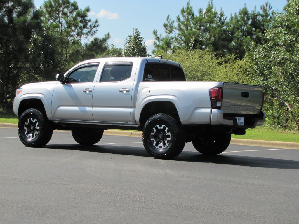 2023 Toyota Tacoma Image 7