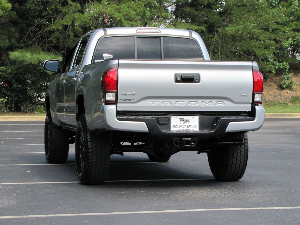 2023 Toyota Tacoma Image 11