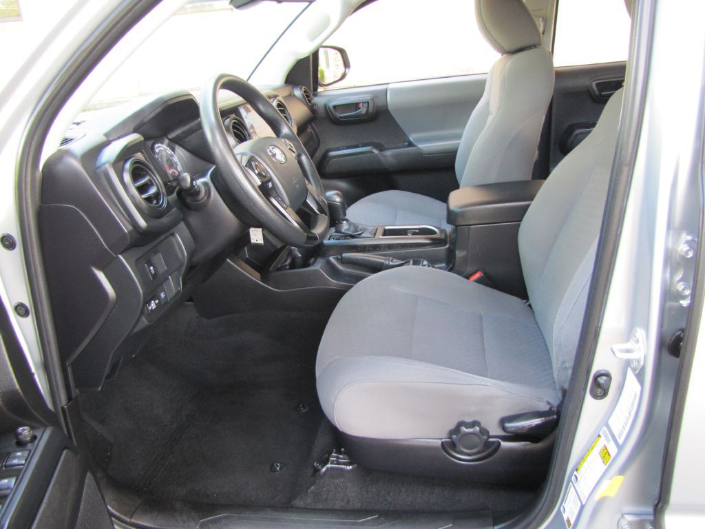2023 Toyota Tacoma Image 12