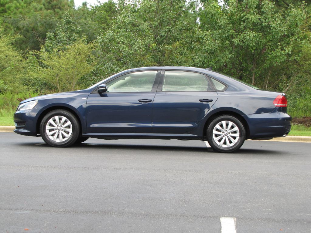 2015 Volkswagen Passat Image 5