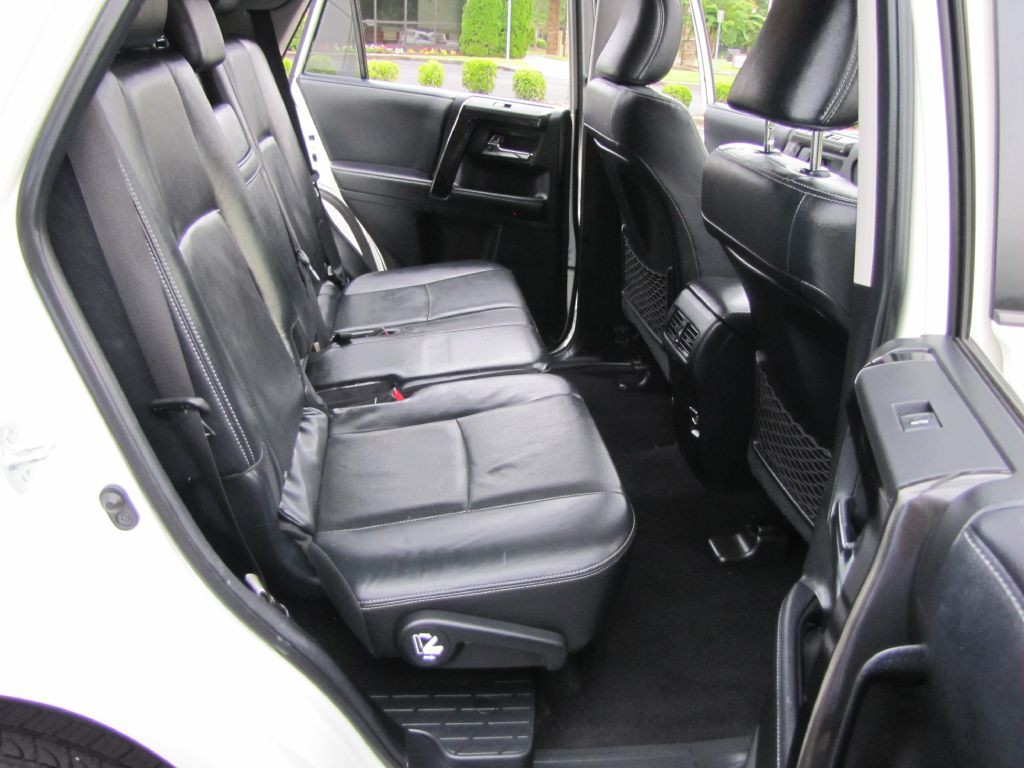 2019 Toyota 4Runner Image 20