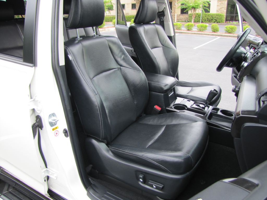 2019 Toyota 4Runner Image 25