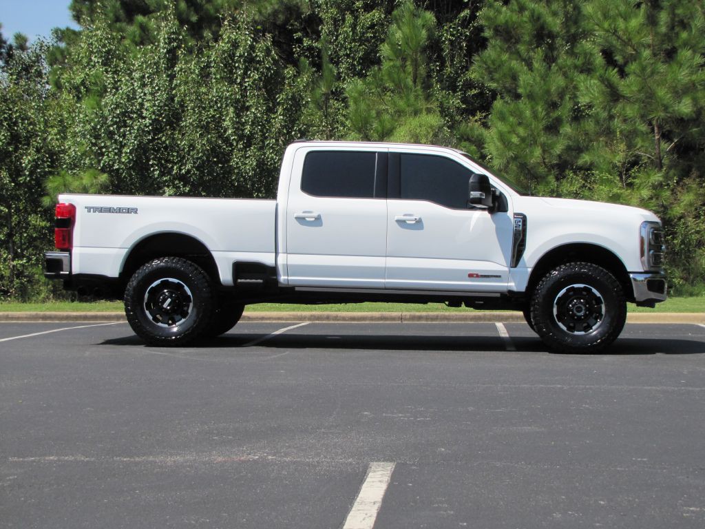 2025 Ford F-250 Image 4