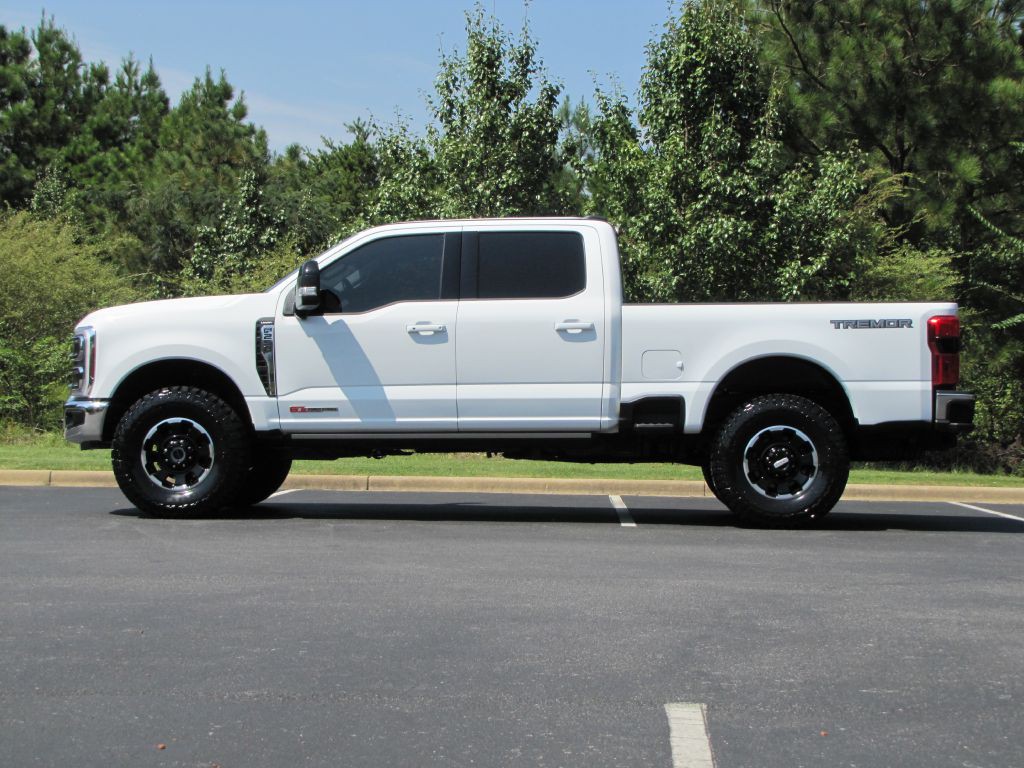2025 Ford F-250 Image 5