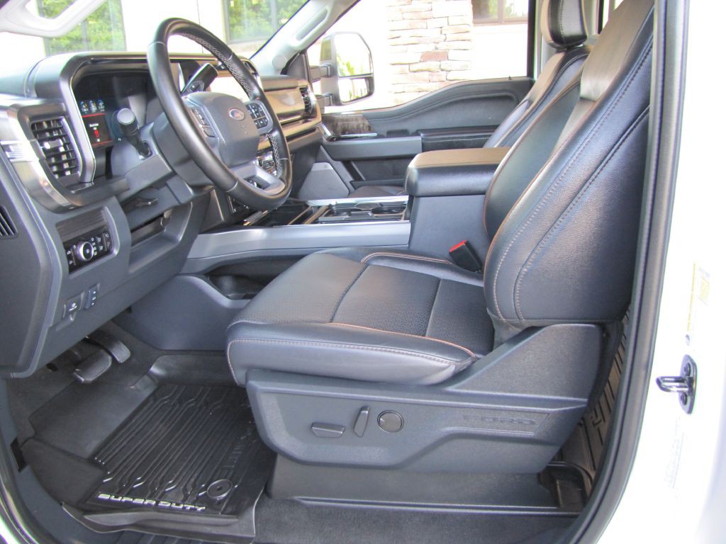 2025 Ford F-250 Image 60