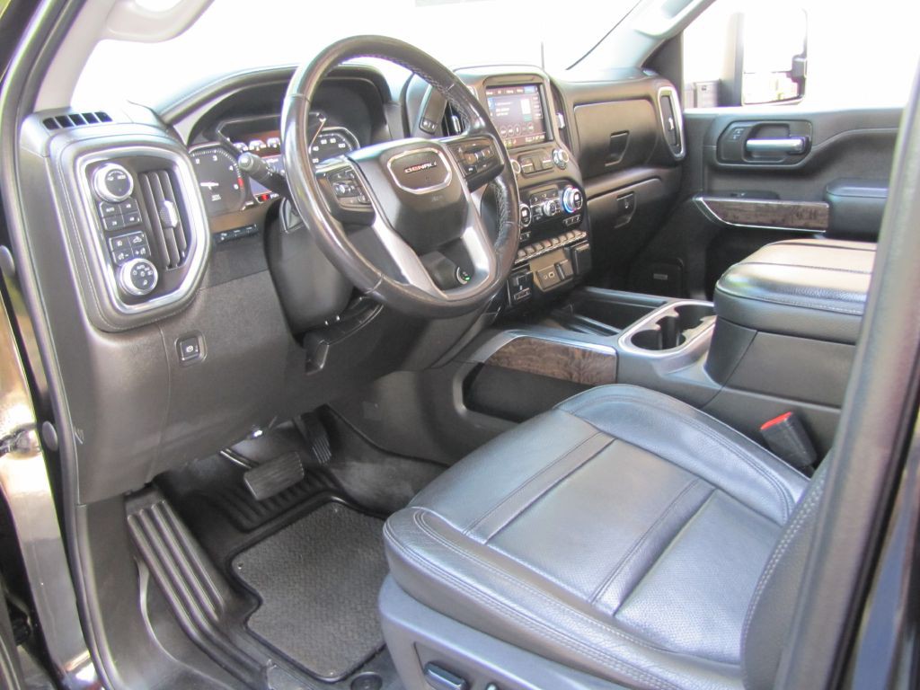 2023 GMC Sierra Image 13
