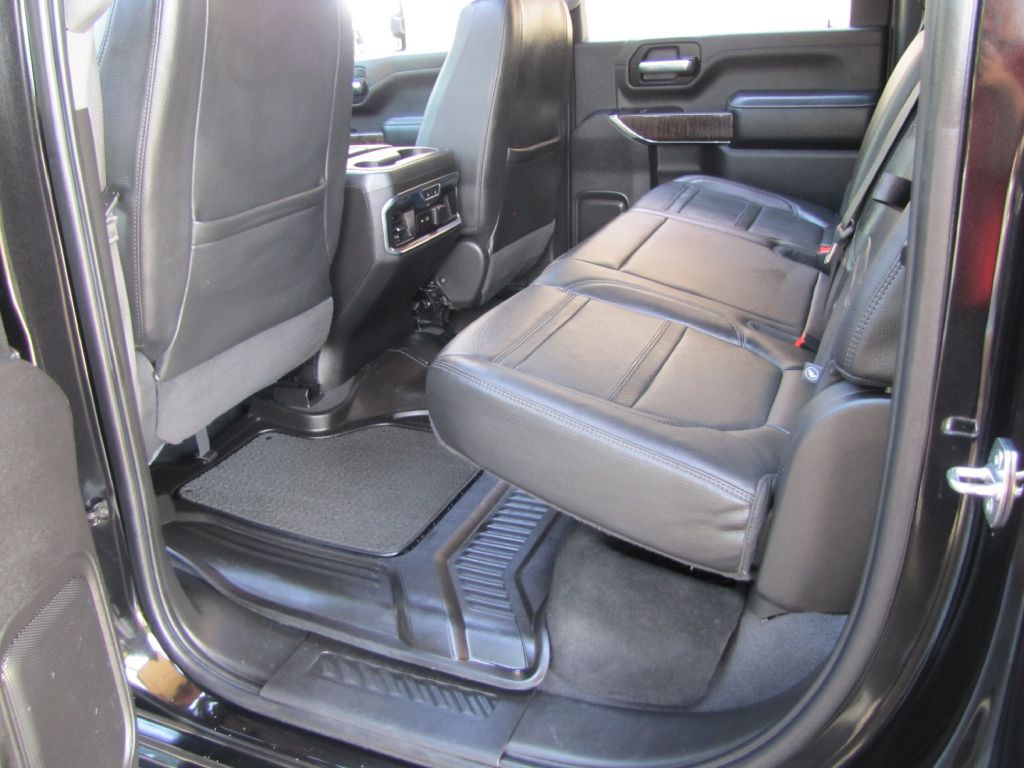 2023 GMC Sierra Image 17