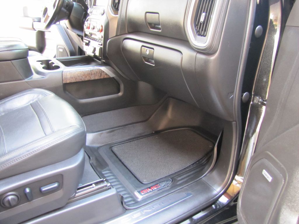 2023 GMC Sierra Image 21