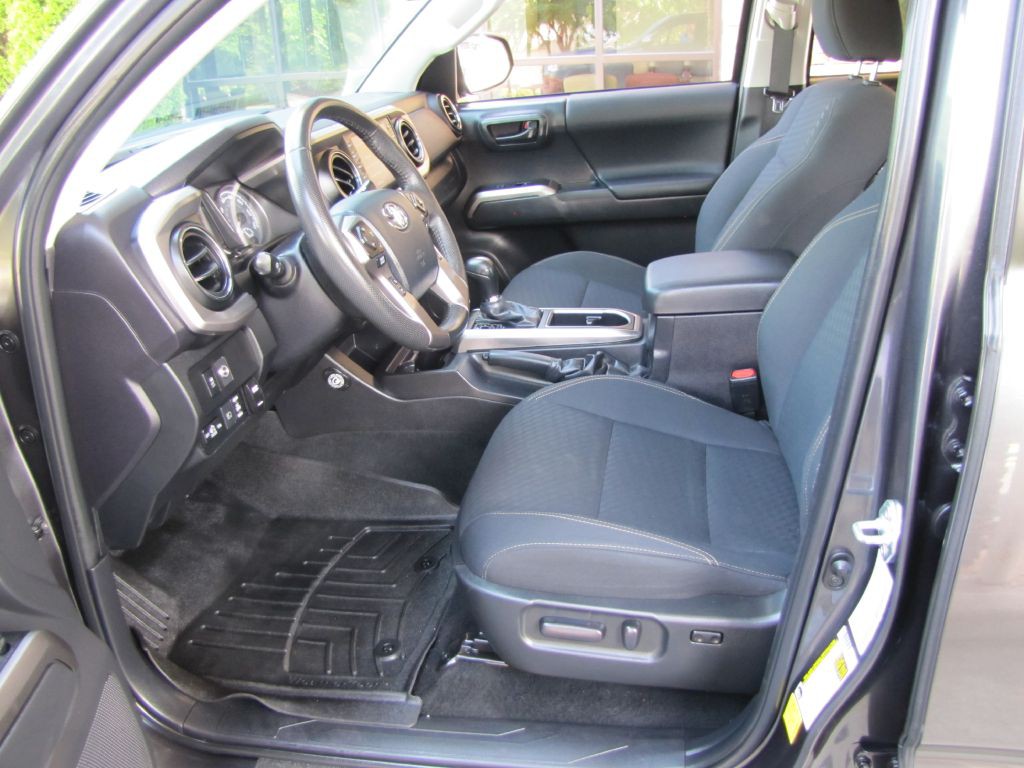2023 Toyota Tacoma Image 12