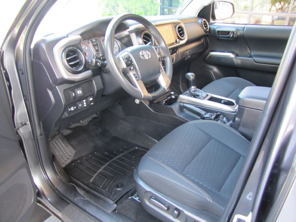2023 Toyota Tacoma Image 13