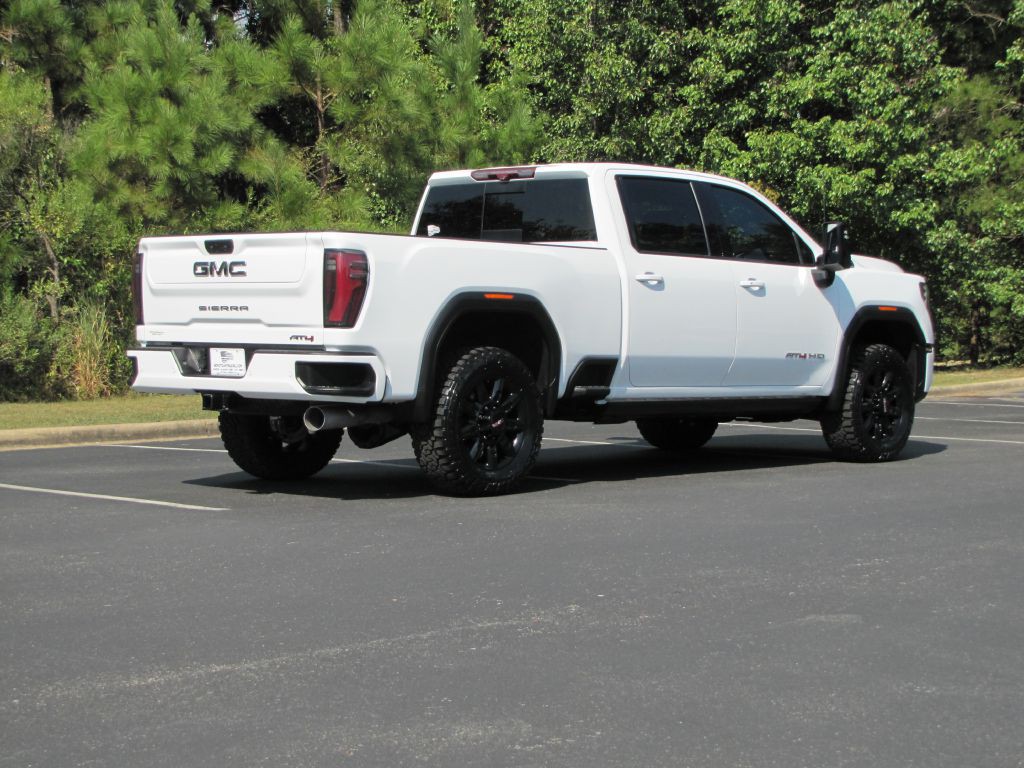 2024 GMC Sierra Image 6