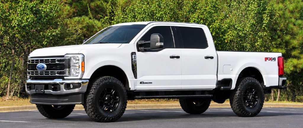 2025 Ford F-250 Image 3