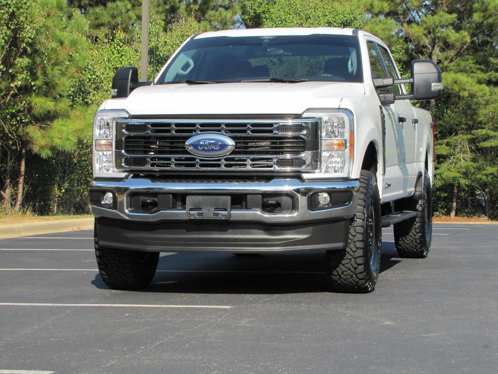 2025 Ford F-250 Image 8