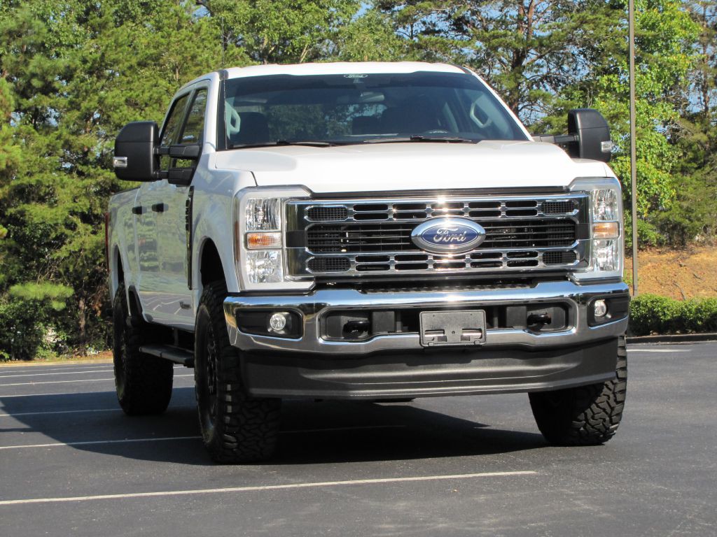 2025 Ford F-250 Image 9