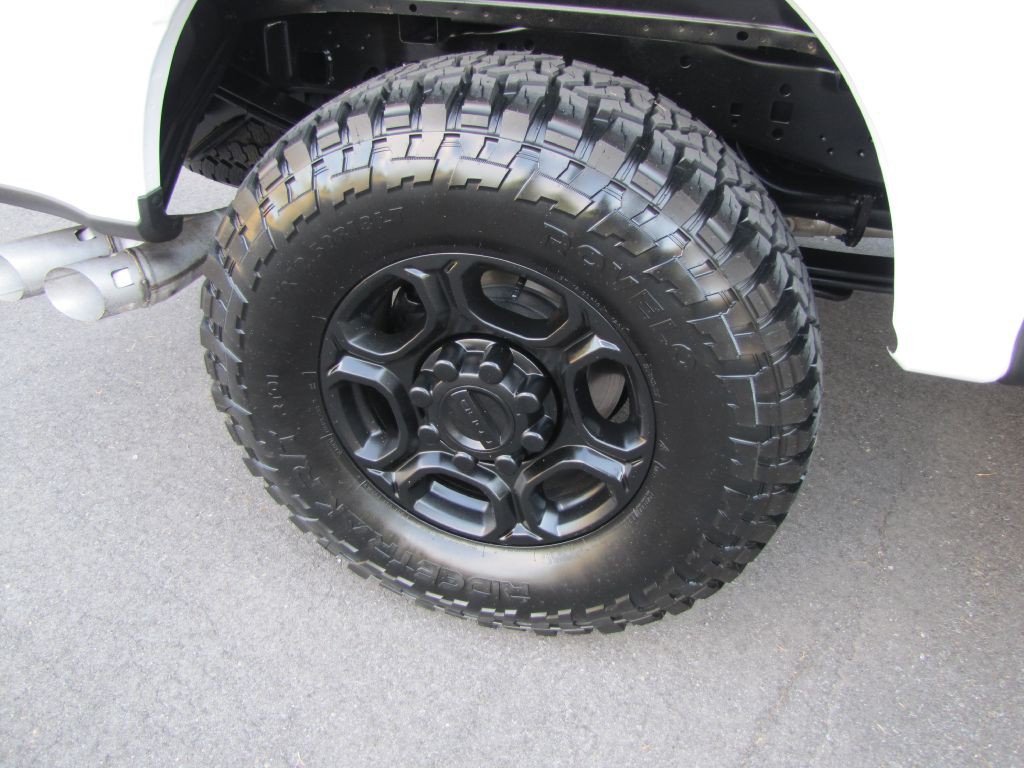 2025 Ford F-250 Image 28