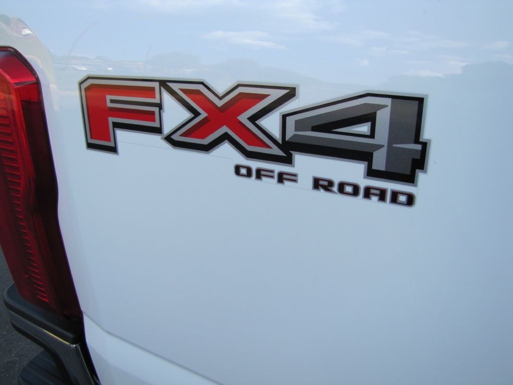 2025 Ford F-250 Image 30