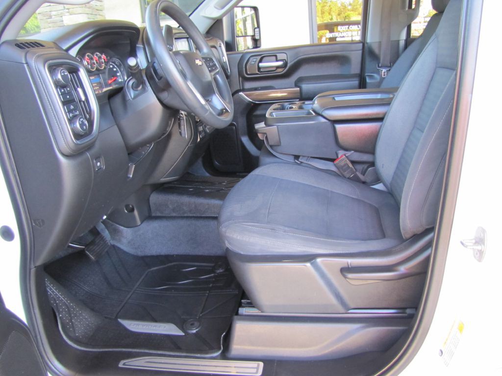 2020 Chevrolet Silverado 1500 Image 12