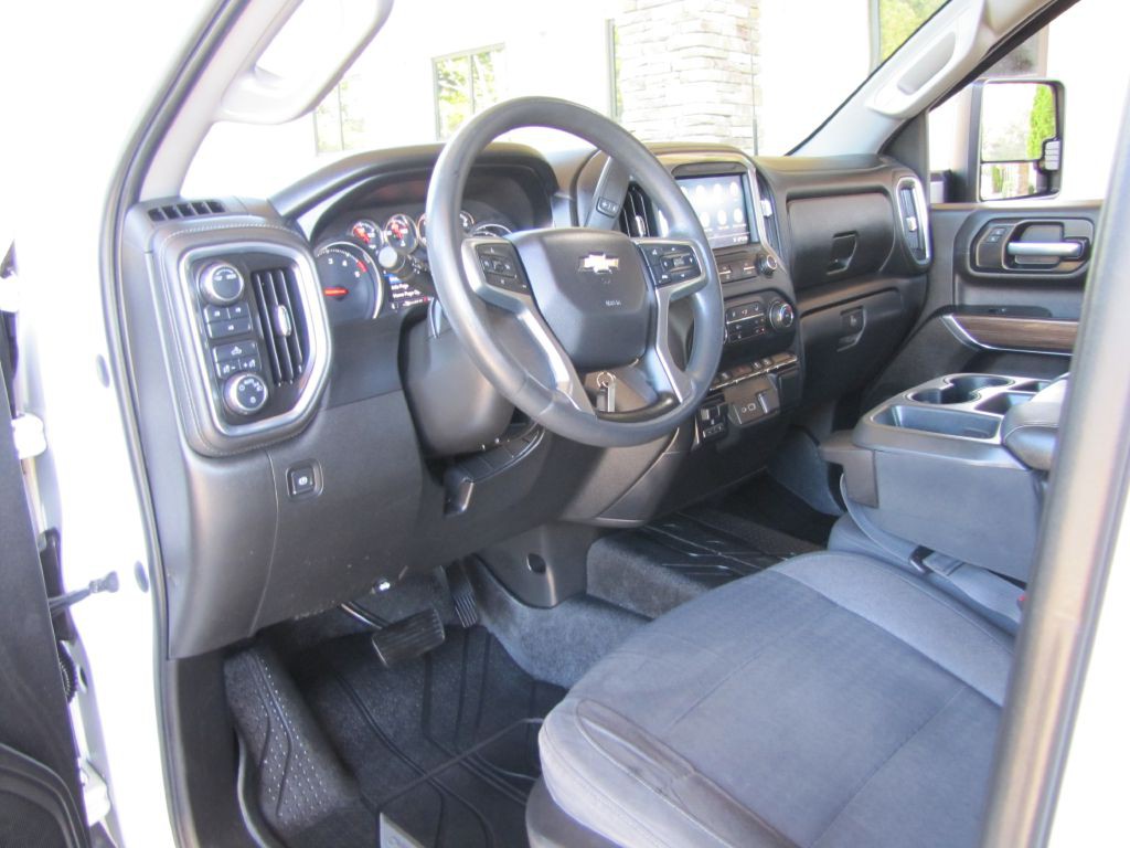 2020 Chevrolet Silverado 1500 Image 13