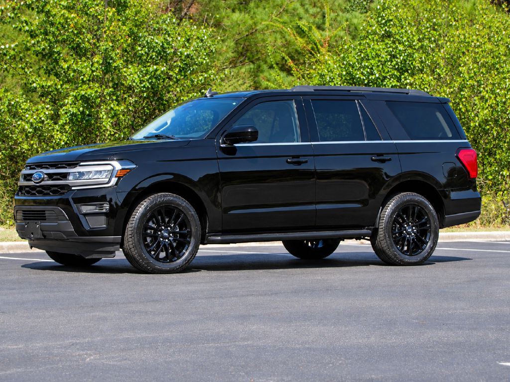2024 Ford Expedition Image 3