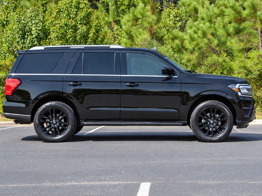 2024 Ford Expedition Image 4