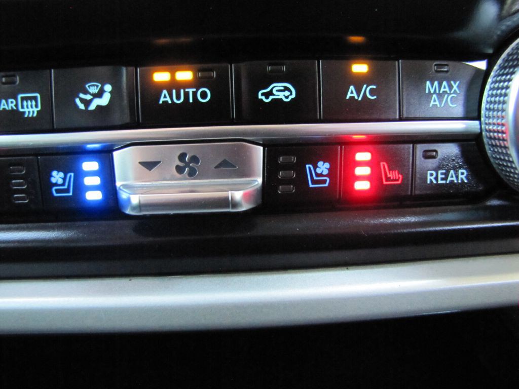2024 Ford Expedition Image 36