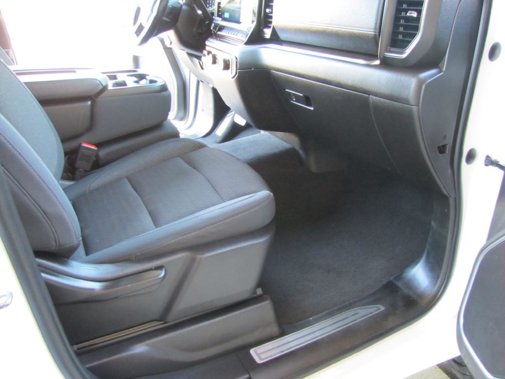 2024 Chevrolet Silverado 1500 Image 13