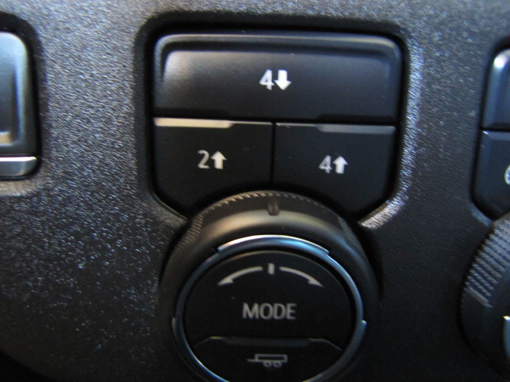 2024 Chevrolet Silverado 1500 Image 40