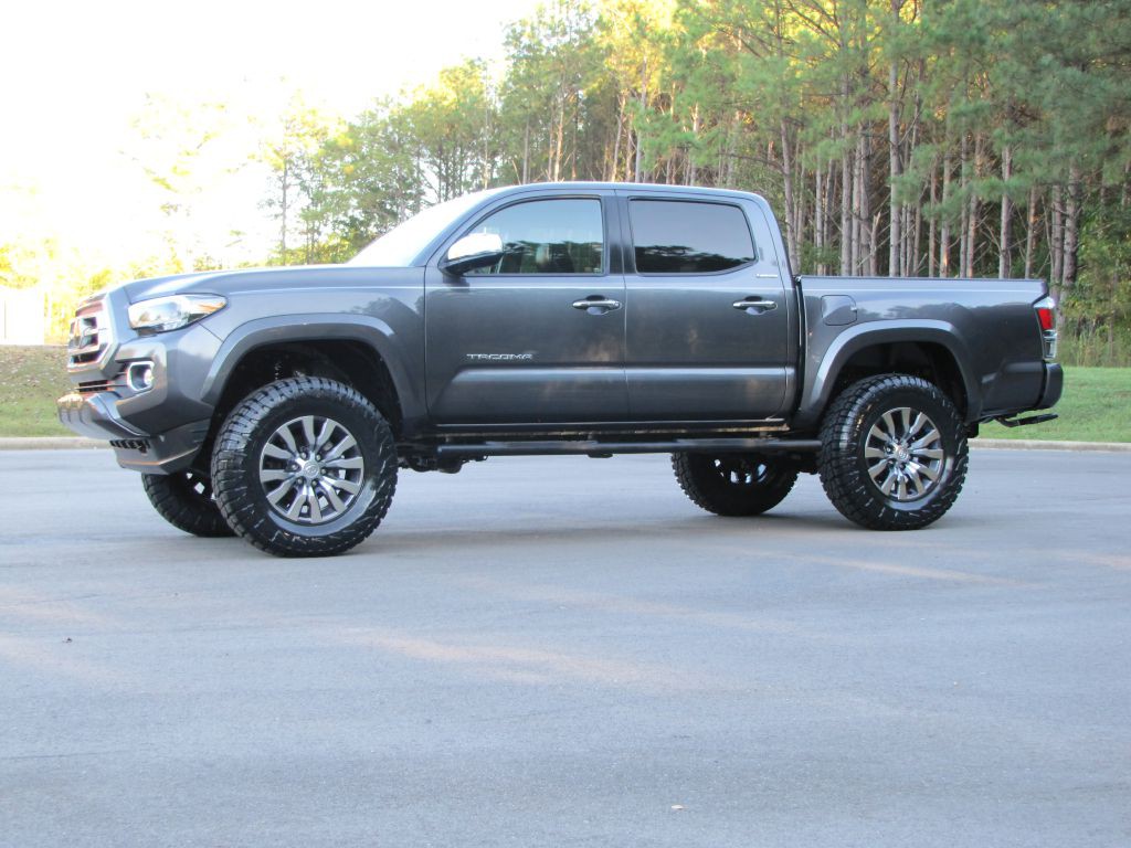 2021 Toyota Tacoma Image 3