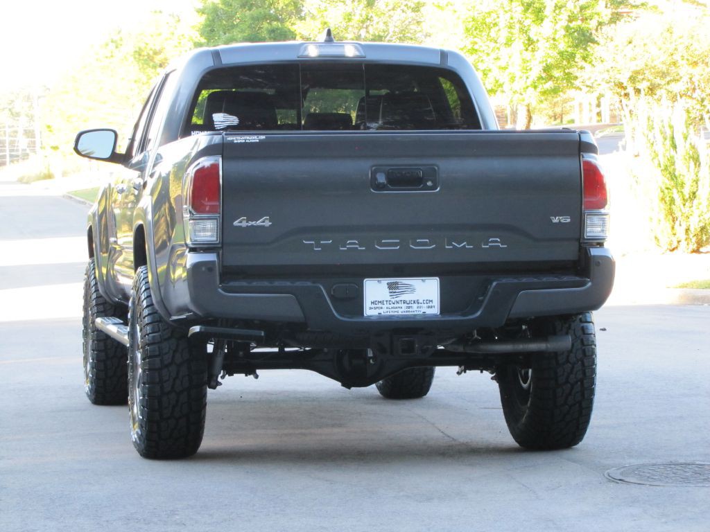 2021 Toyota Tacoma Image 8