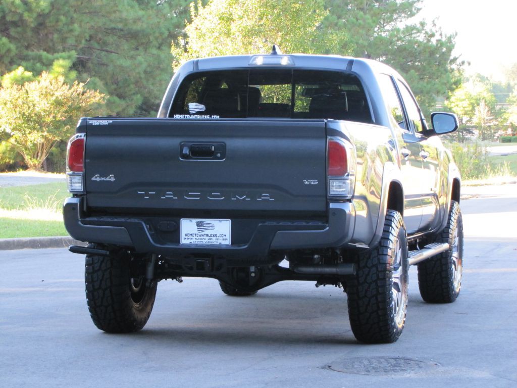 2021 Toyota Tacoma Image 9