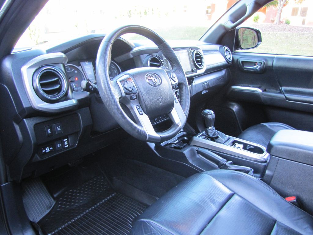 2021 Toyota Tacoma Image 12