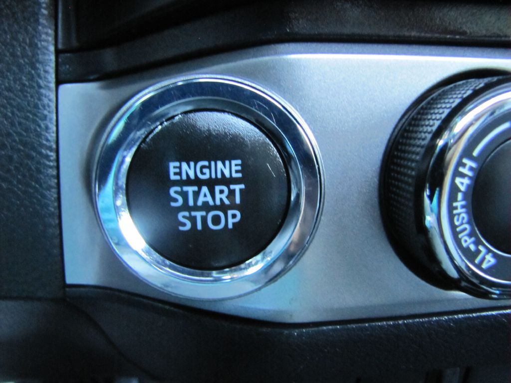2021 Toyota Tacoma Image 41