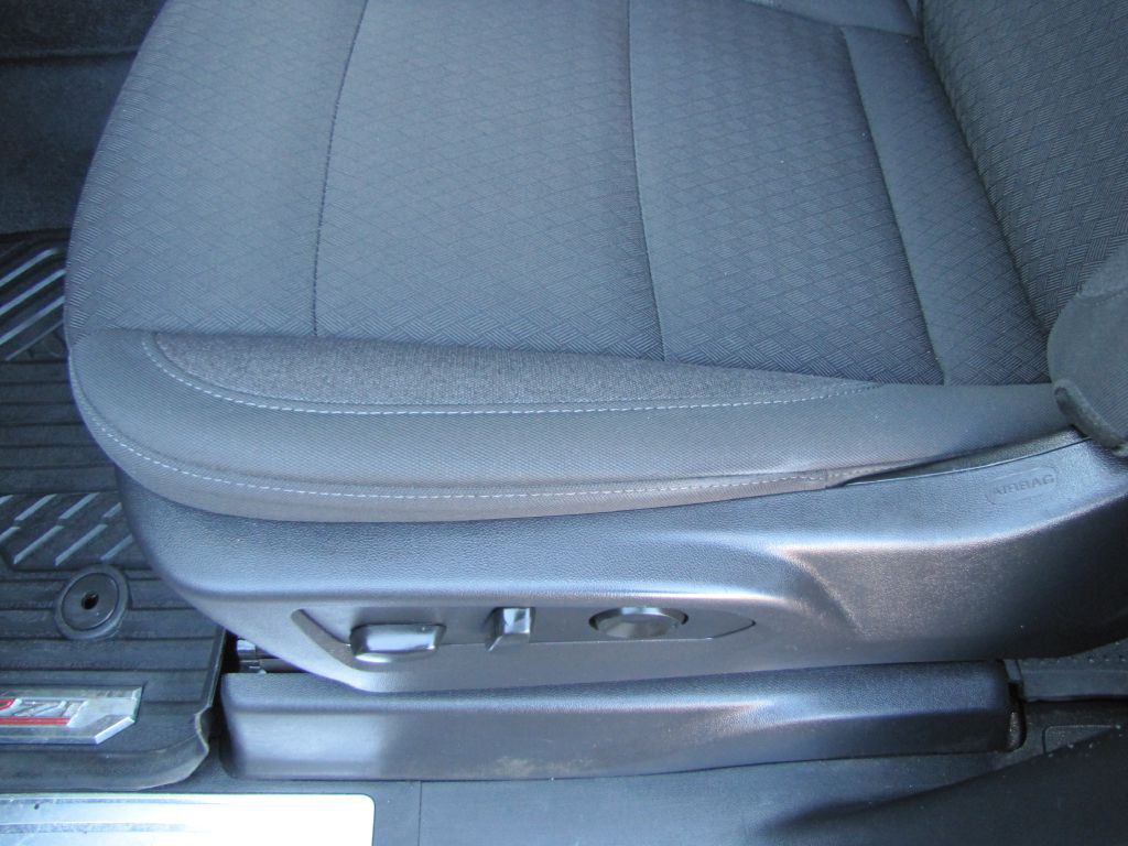 2025 Chevrolet Silverado 1500 Image 16
