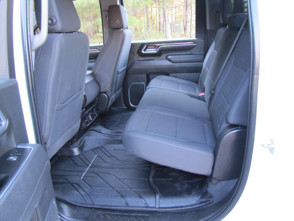 2025 Chevrolet Silverado 1500 Image 19