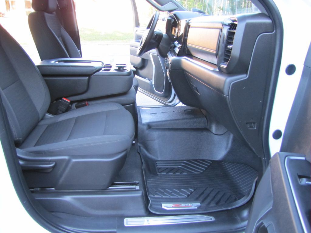 2025 Chevrolet Silverado 1500 Image 23