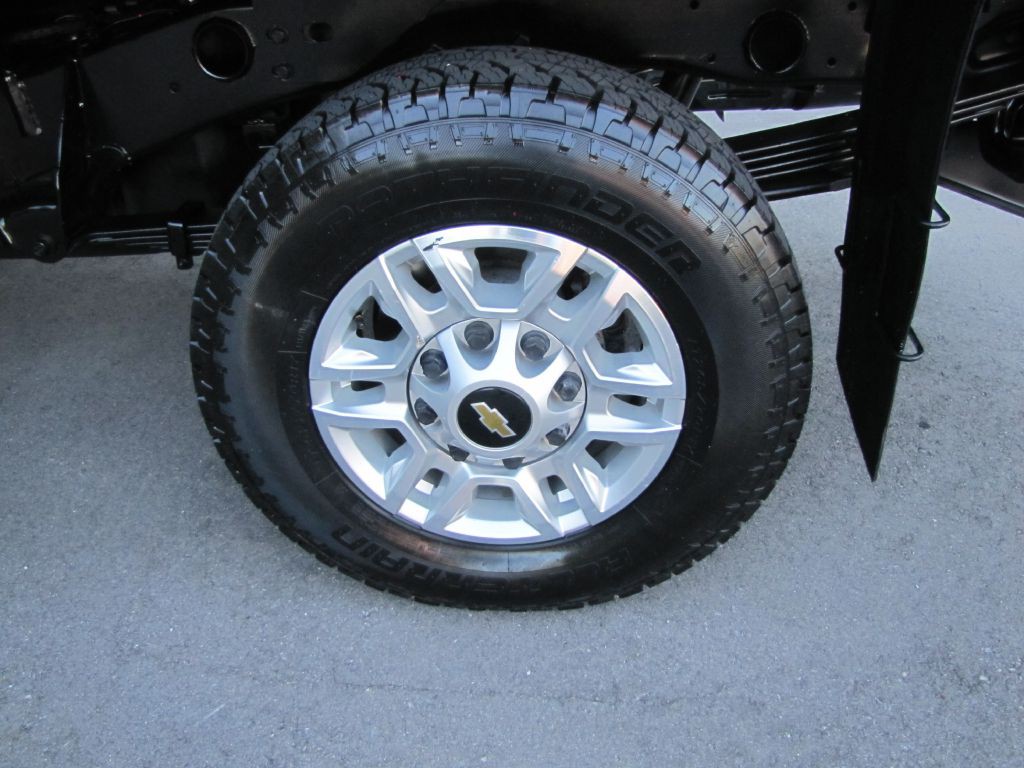 2025 Chevrolet Silverado 1500 Image 34