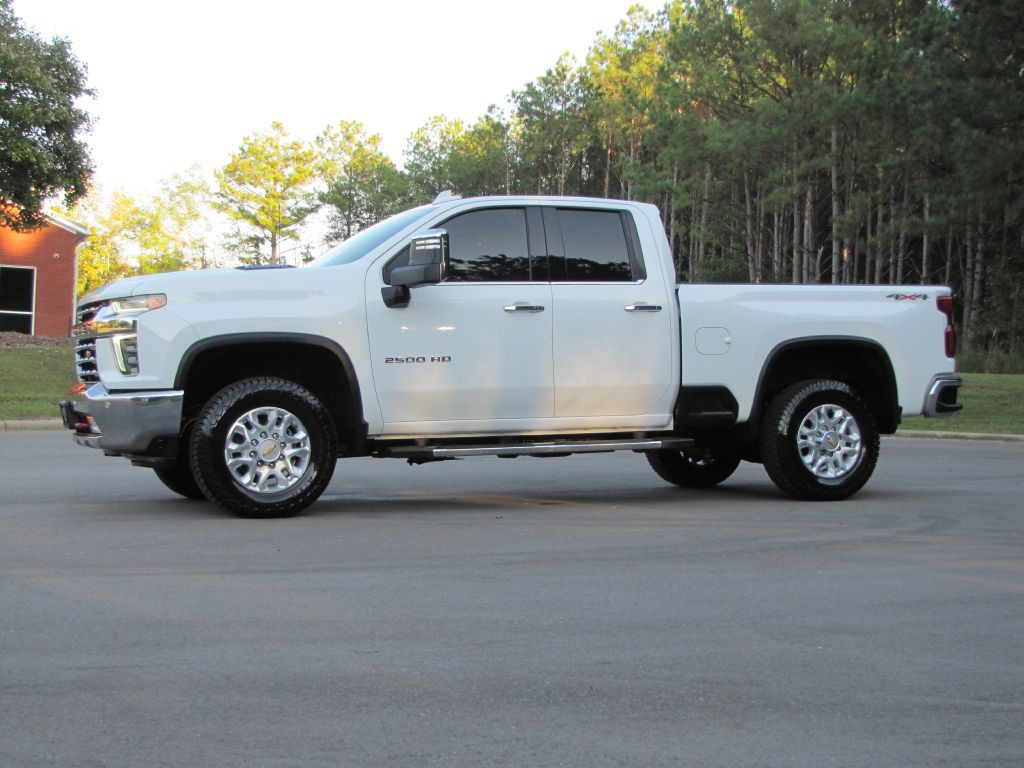2022 Chevrolet Silverado 1500 Image 3