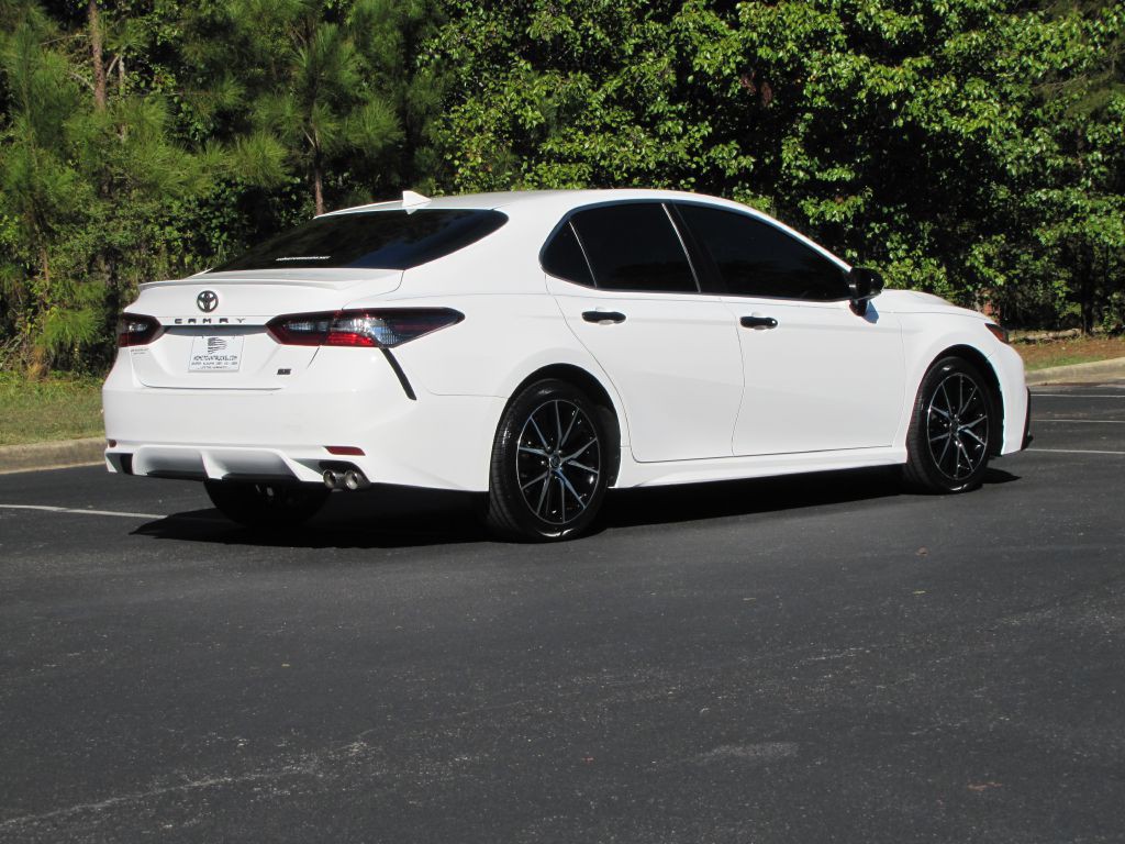 2022 Toyota Camry Image 6