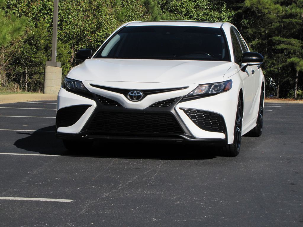 2022 Toyota Camry Image 8