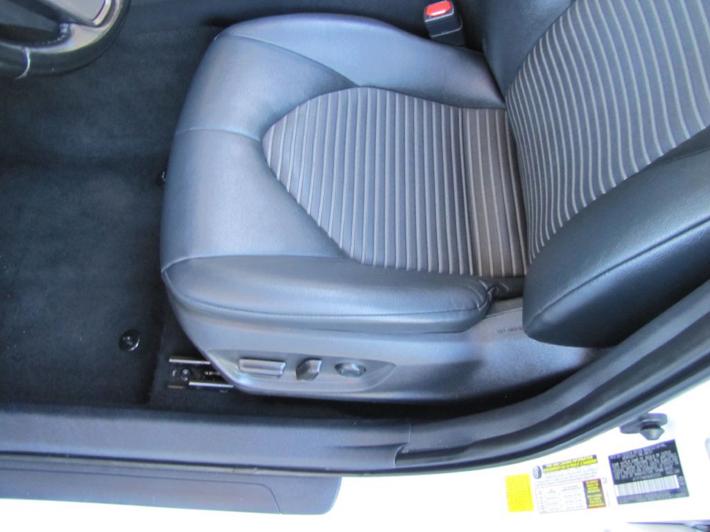 2022 Toyota Camry Image 14