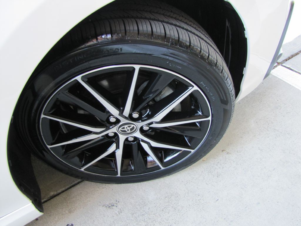 2022 Toyota Camry Image 24