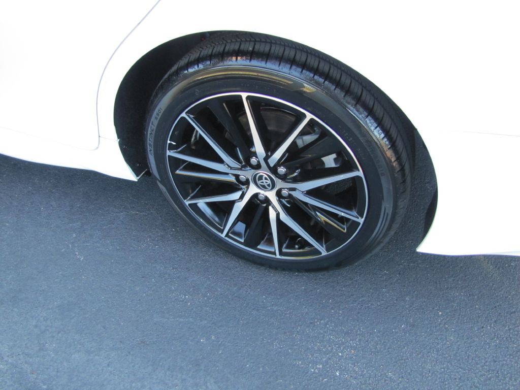 2022 Toyota Camry Image 28