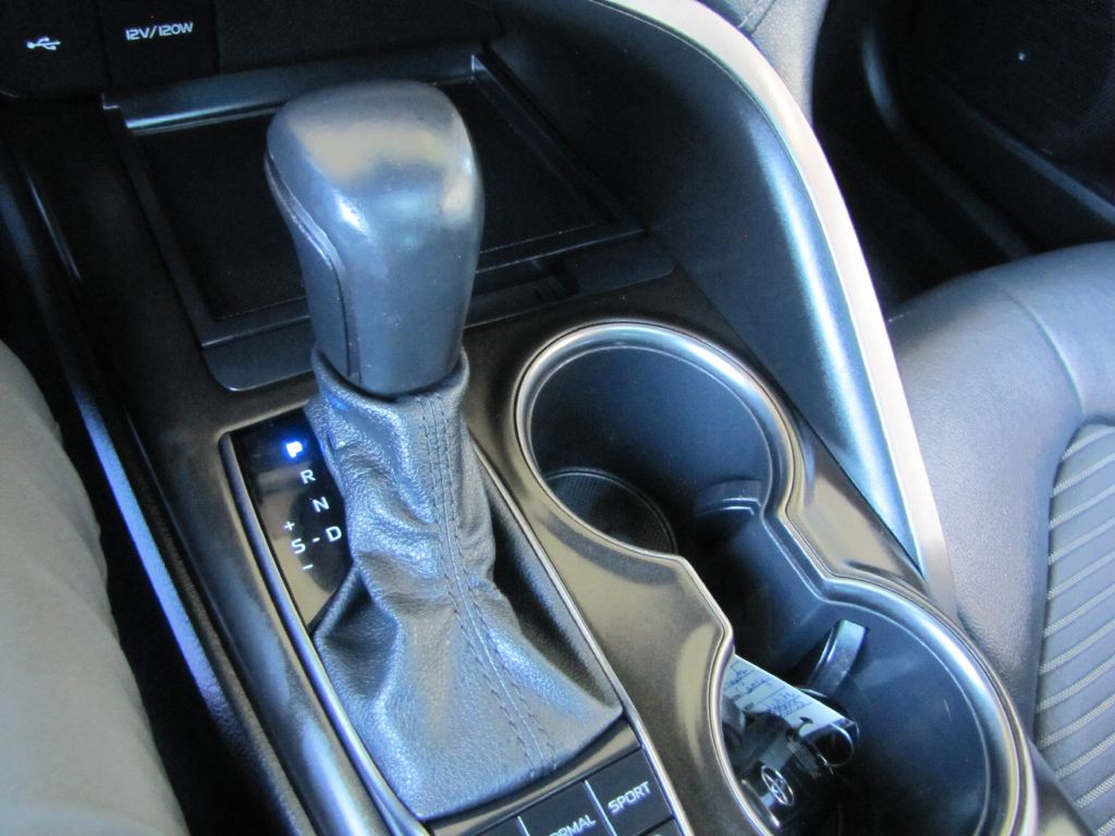 2022 Toyota Camry Image 34