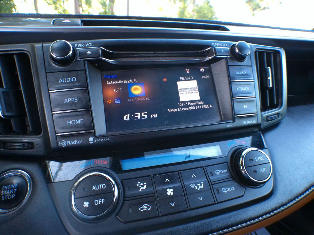 2018 Toyota Rav4 Image 10